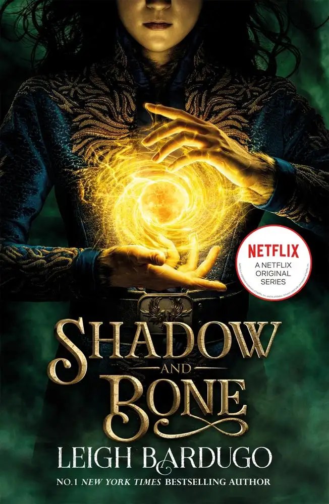 Hachette Children's Group - Shadow and Bone: A Netflix Original Series - Bardugo Leigh