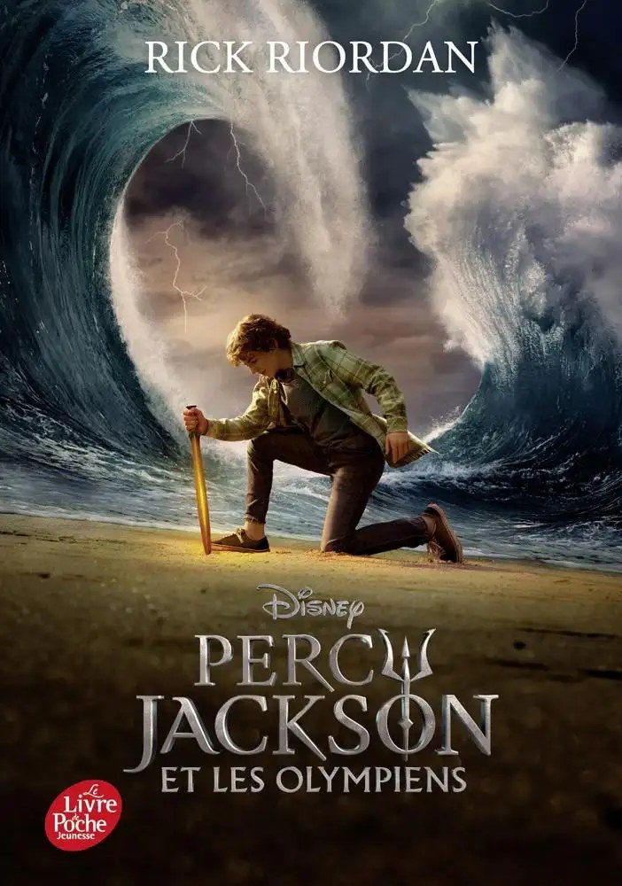 POCHE JEUNESSE - Percy Jackson et les Olympiens (edition a l'occasion de la serie Disney +) T1 Le vo