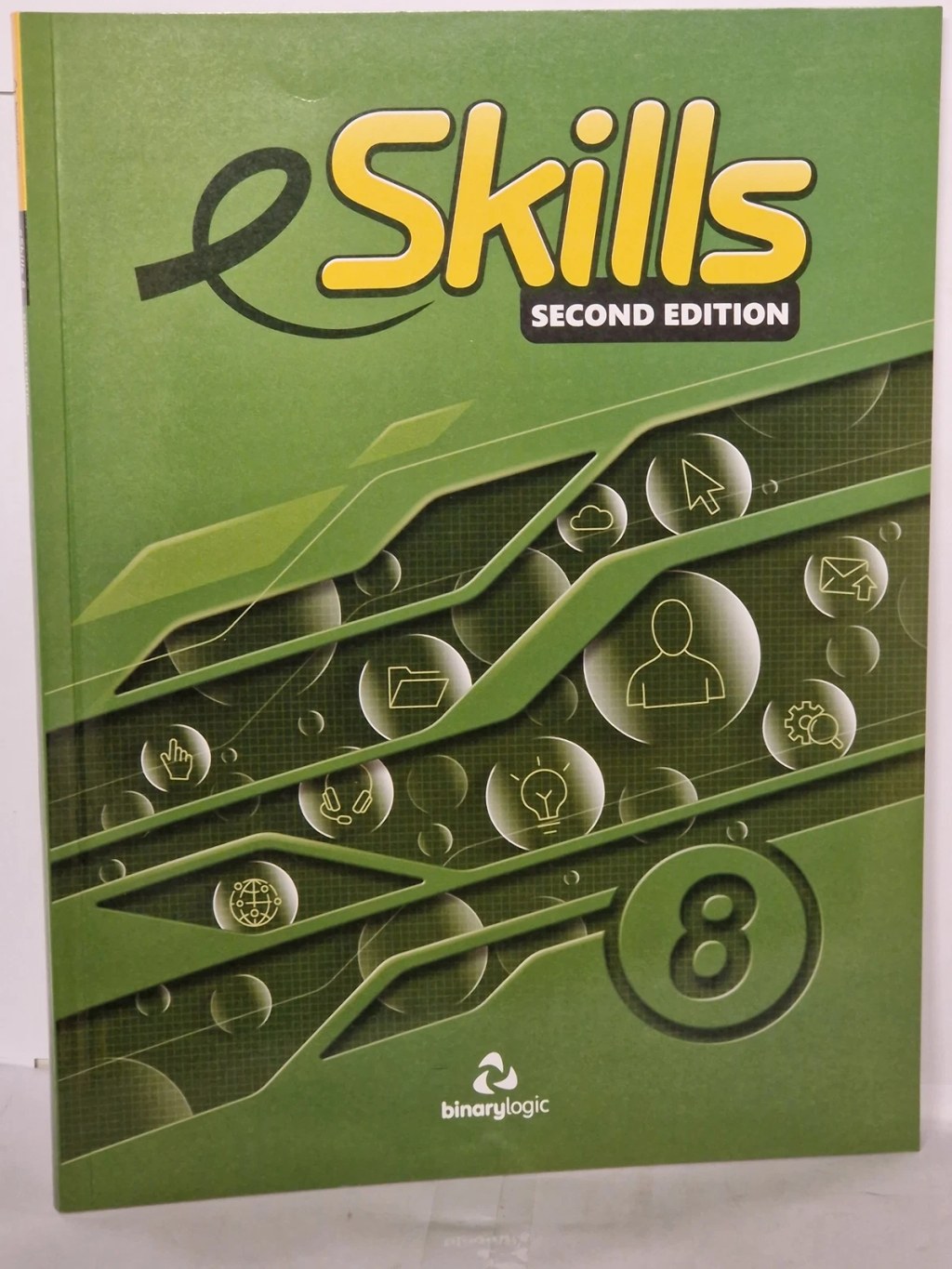 STEPHAN - ESkills 8 V2 Student Book